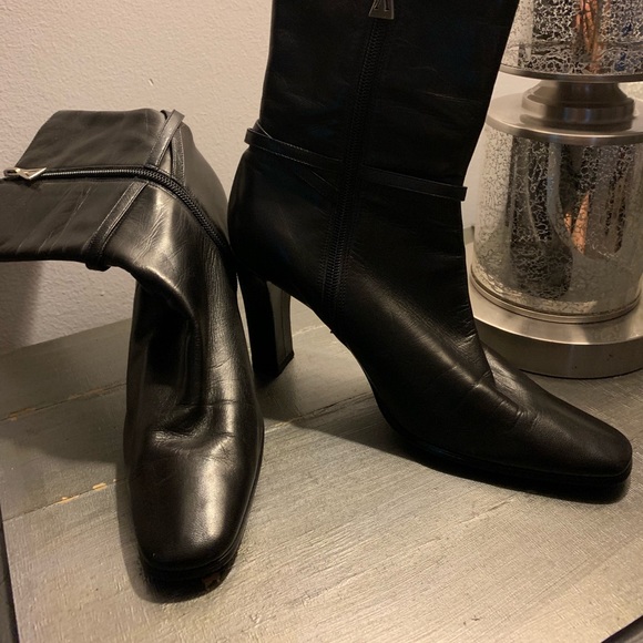 Women’s boots - Picture 2 of 3
